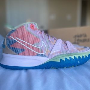 Nike Kylie 7 “1 World 1 People”